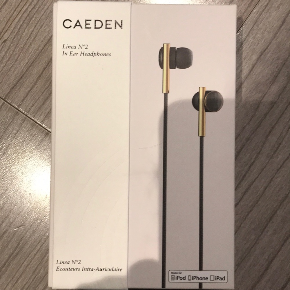 Caeden In ear headphones